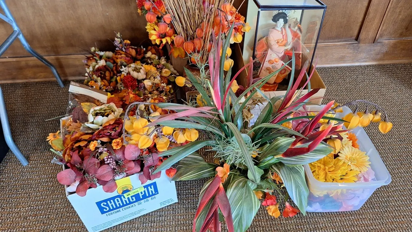 Assorted Fall and Asian Decor