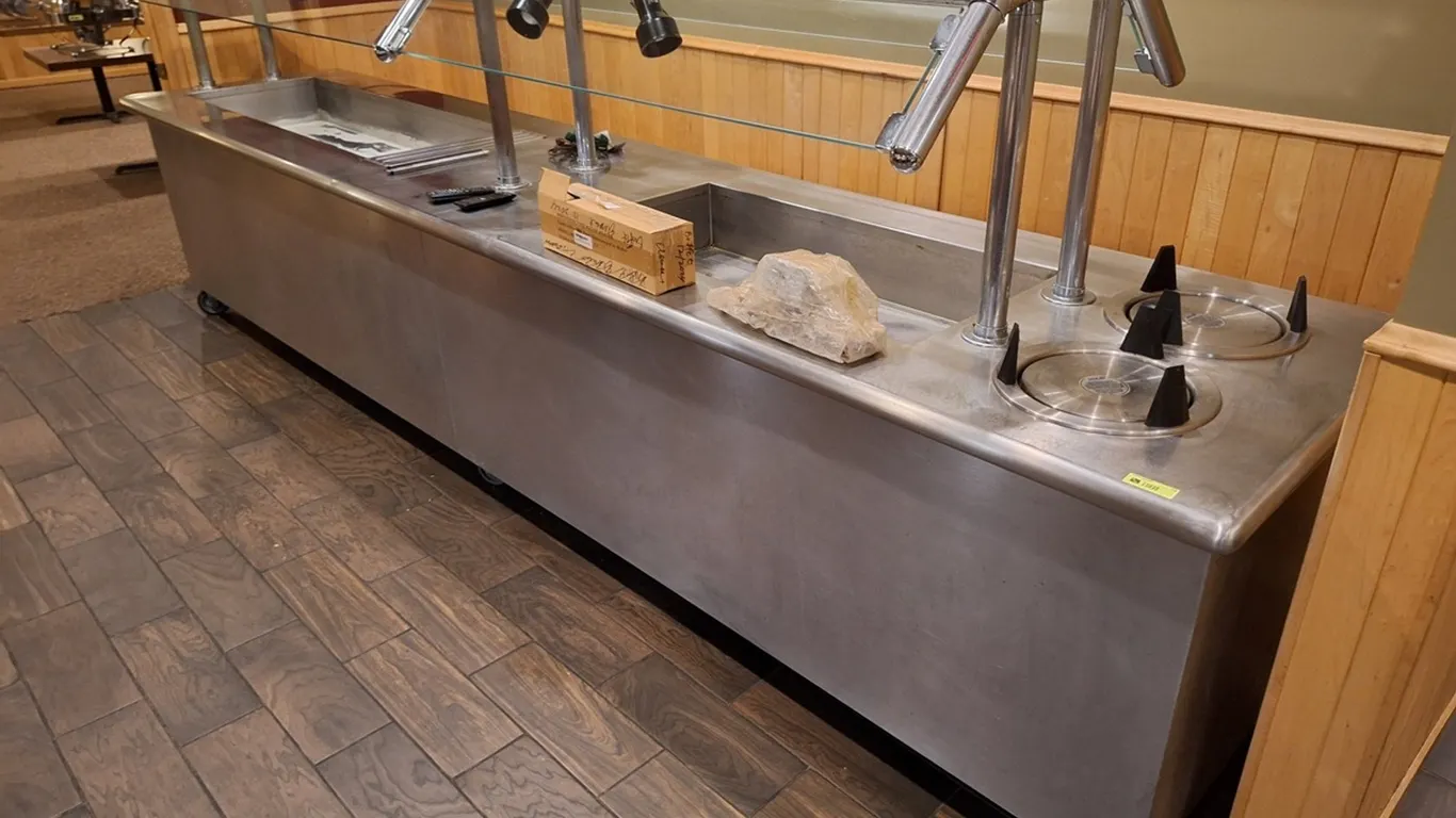 SS Heated Buffet on Wheels, Sneeze Guard, Plate Lowerators, 1 PH, 14'x36"
