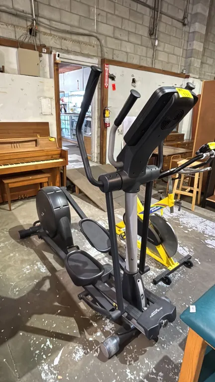 NORDIC TRACK AUDIOSTRIDER 800 ELLIPTICAL EXERCISE MACHINE *NO CORD*