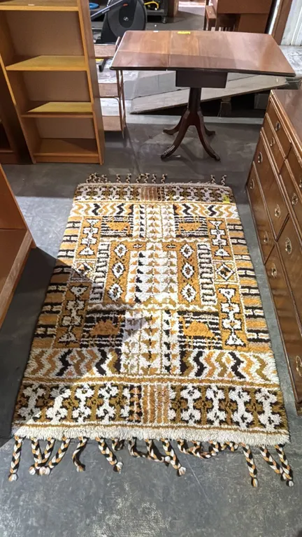 VINTAGE BERBER-STYLE HAND WOVEN AREA RUG: APPROX. 71" X 48"
