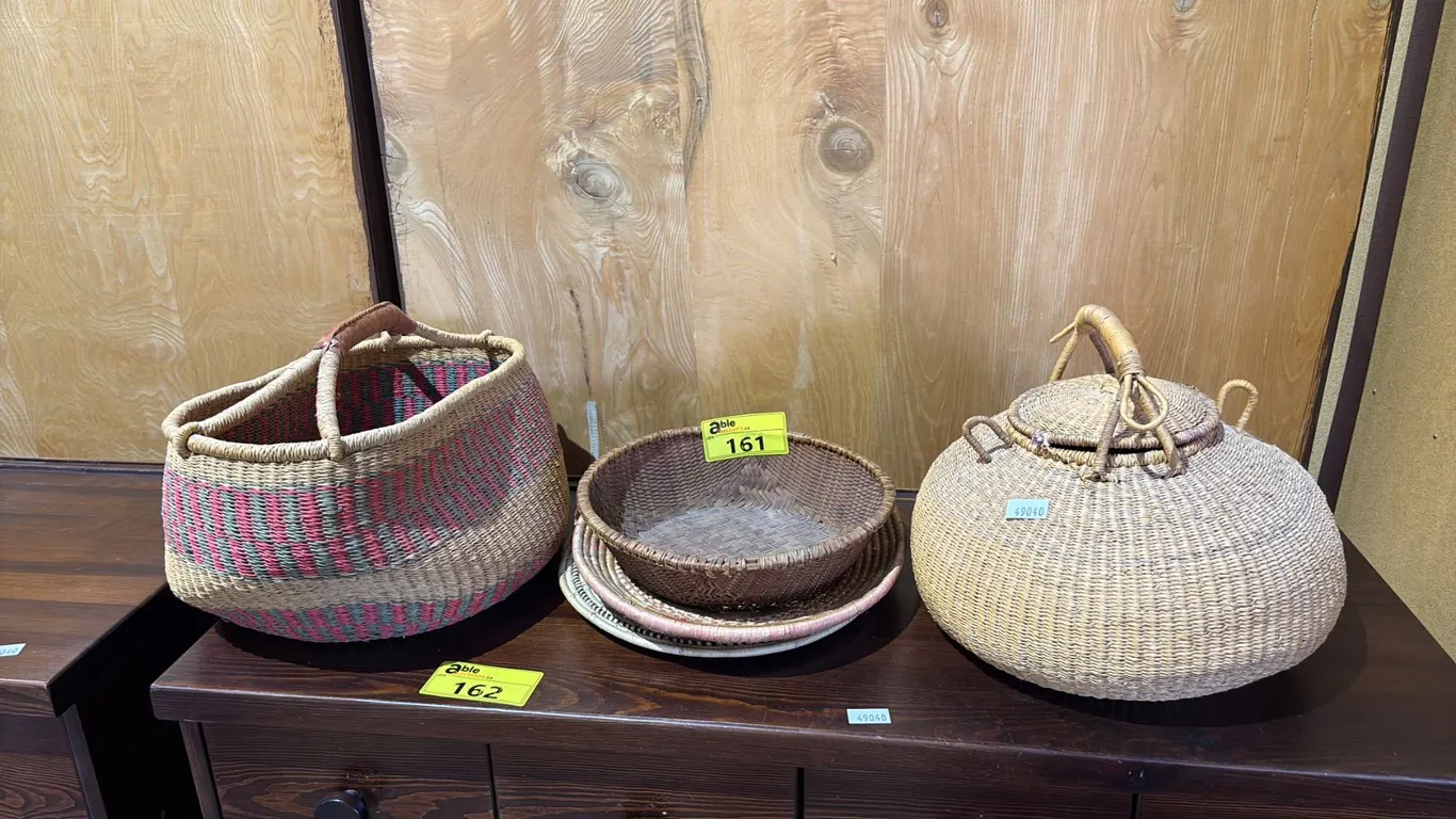 ASSORTED WOVEN BASKETS