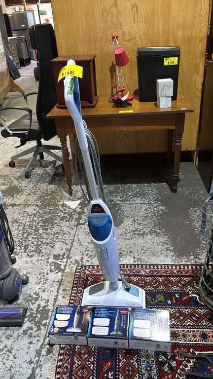 BISSELL POWERFRESH STEAM MOP WITH MOP PAD KIT