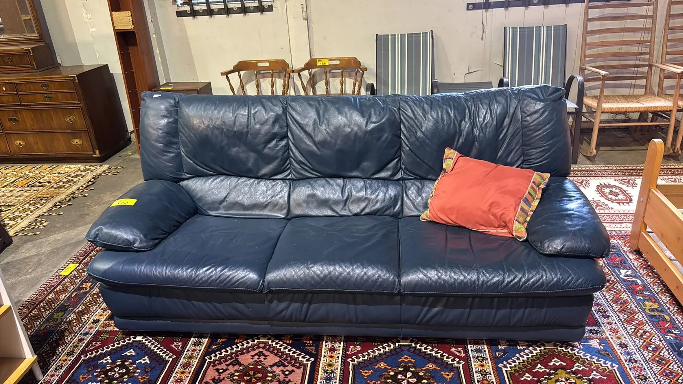 LEATHER 3-SEATER SOFA
