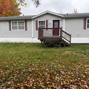 2009 PRESTIGE HOMES 3-BEDROOM, 1-BATH MINI HOME – SERIAL #11036D – HOME ONLY
