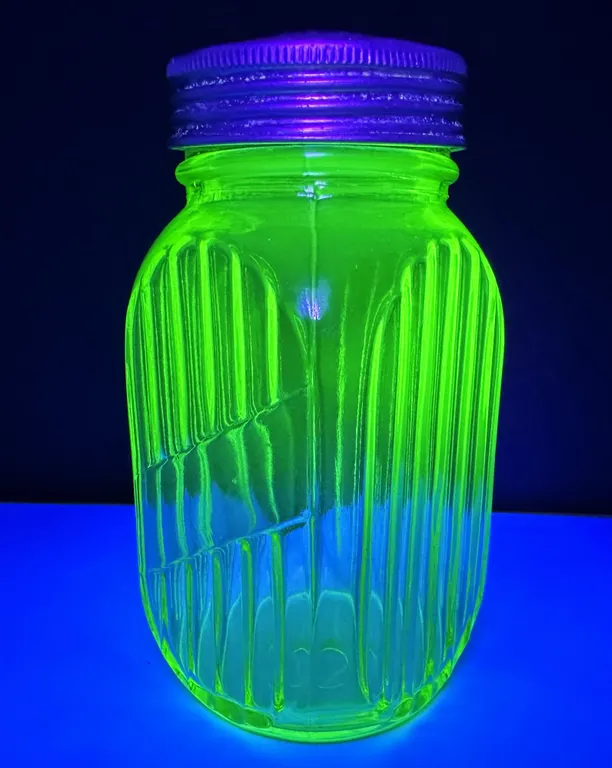 Anchor Hocking Depression Green Uranium Glass Hoosier Spice Jar