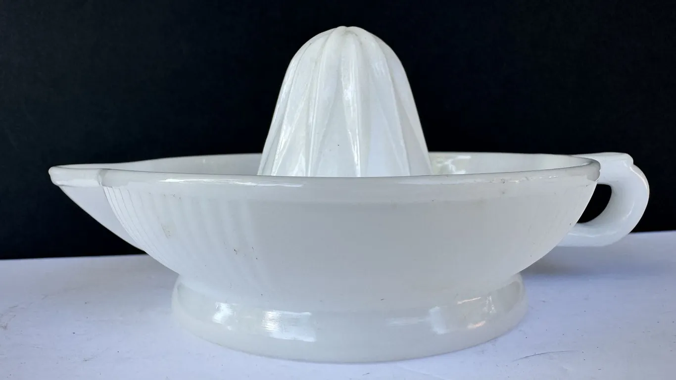 1930s Country Farmhouse Milk White Glass Juicer