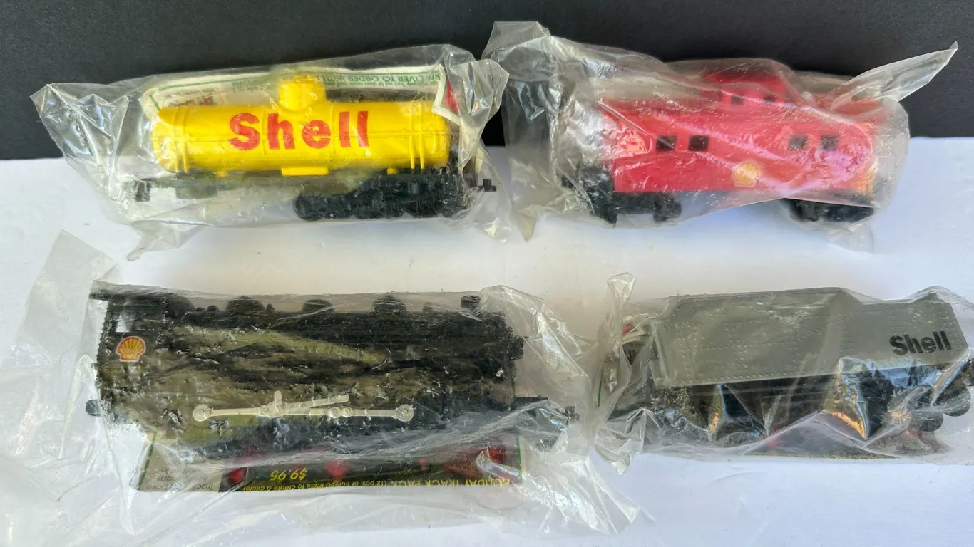Fletcher Barnhardt & White Diecast HO Scale Shell Train Set Sealed