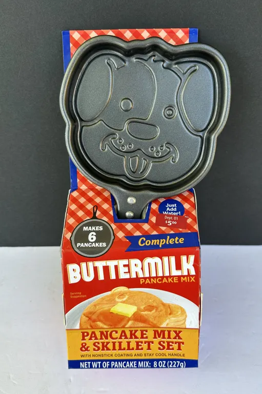 Buttermilk Pancake Mix and Dog Face Skillet Set