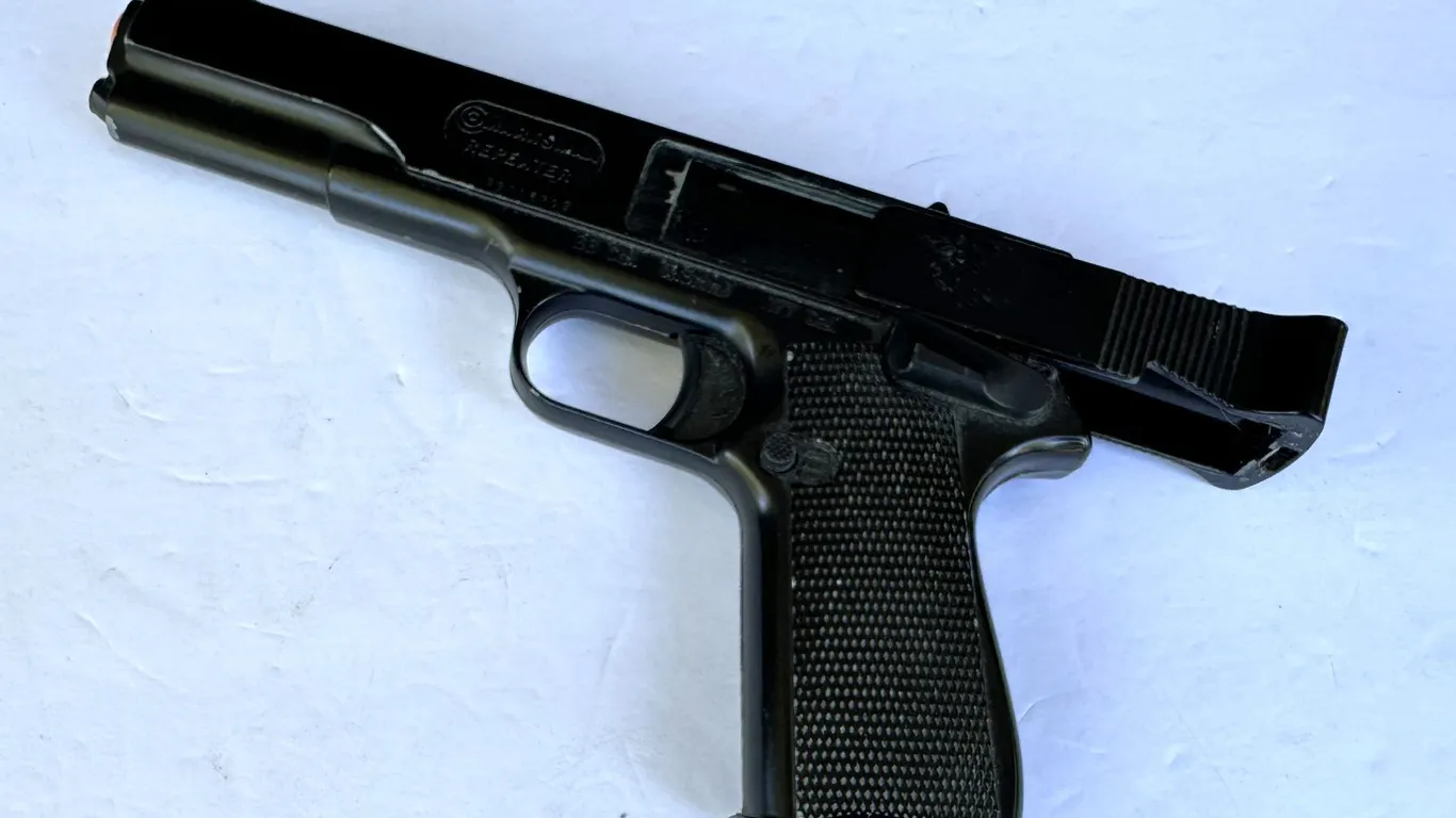Marksman Repeater BB gun