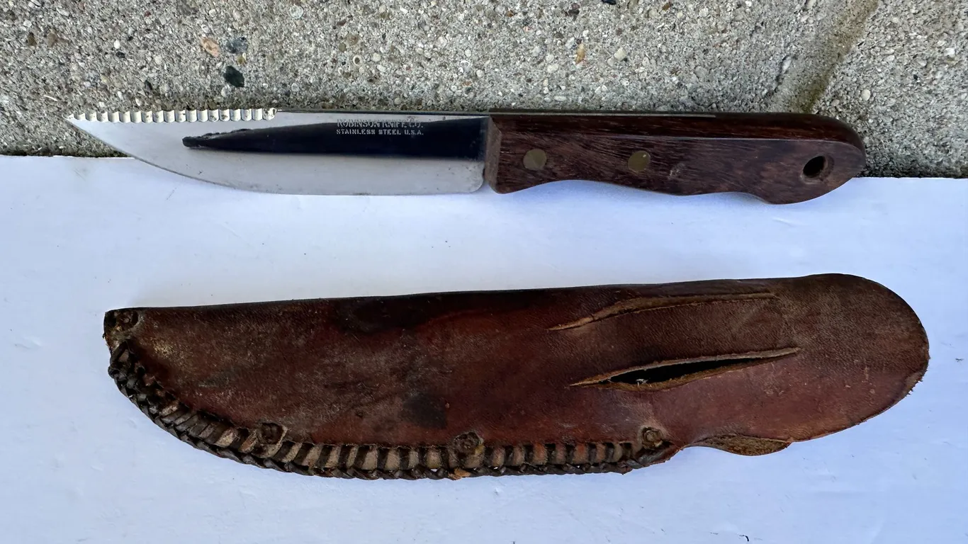 Robinson Knife Co Stainless Steel 10" Hunting Knife Leather Sheath