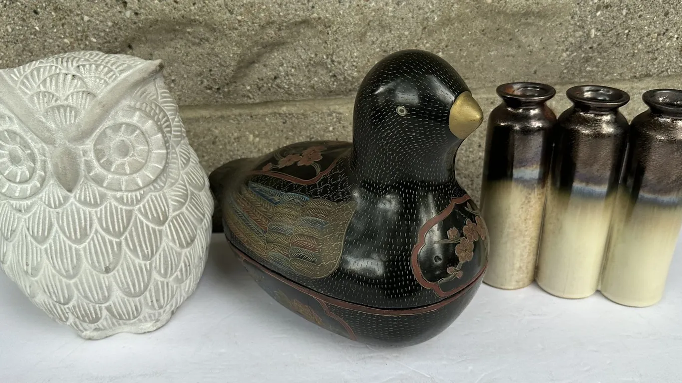 Home Decor Lot Smith Hawken Concrete Owl MCM Pottery Vase Lacquered Duck