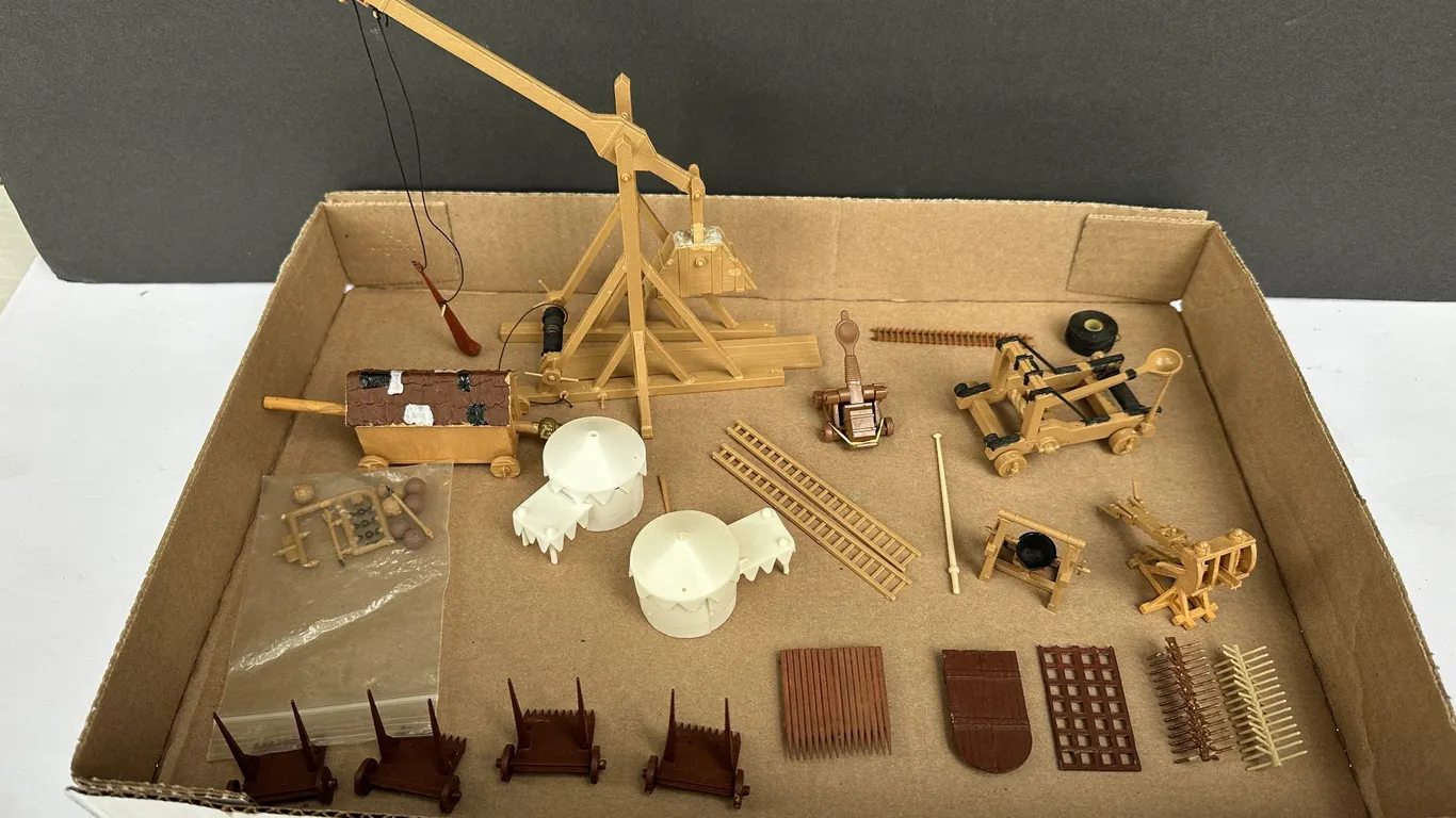 Zvezda Medieval Siege Machine Toys 8014 Catapults