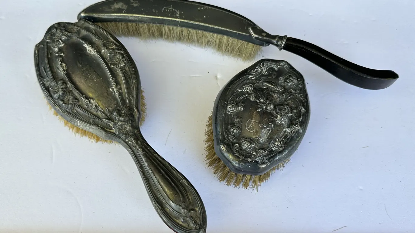 Antique Art Nouveau Silver-Plate Vanity/Grooming Crumb Brushes