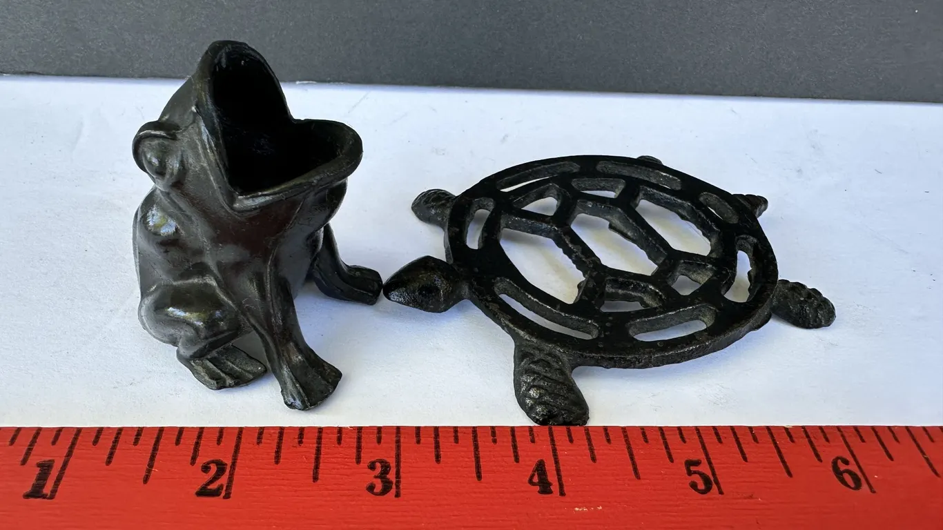 Cast Iron Miniature Frog Match Holder & Turtle Trivet