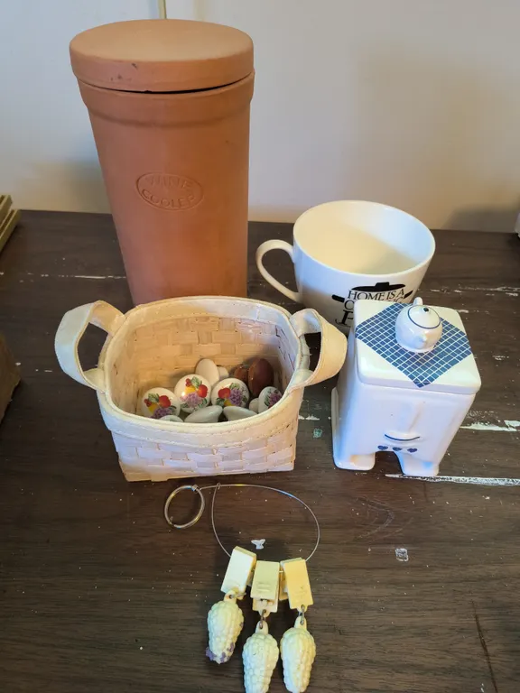 Vintage Terracotta Wine Cooler, Ceramic Kitchenware, Grape Tablecloth Weights, Ceramic Fruit-Themed