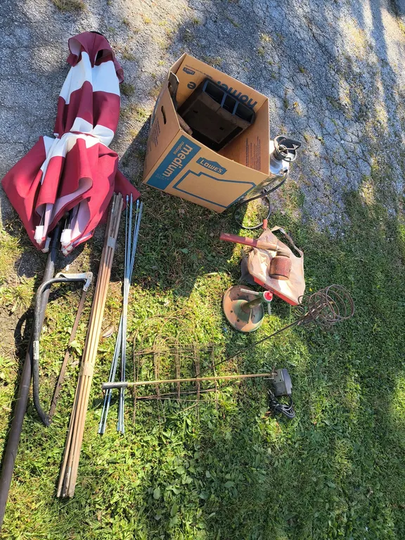 Outdoor & Garden Items Lot