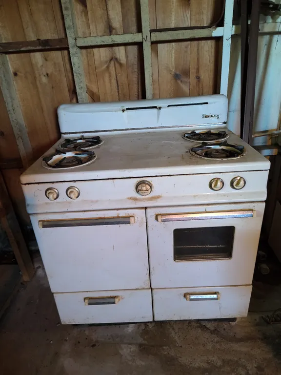 Vintage Mid-Century Sunray Gas Stove
