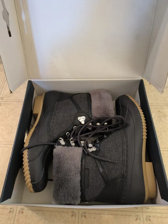 Tommy Hilfiger Women's Boots Like New Size 10M