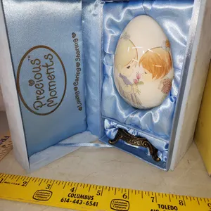 2007 Precious Moments Loving Caring Sharing Glass Egg W/Metal Stand & Box