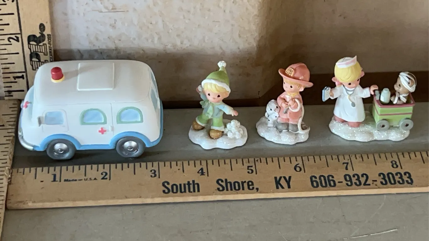 2004 Precious Moments "Season Of Caring" 4 Pc Figurines