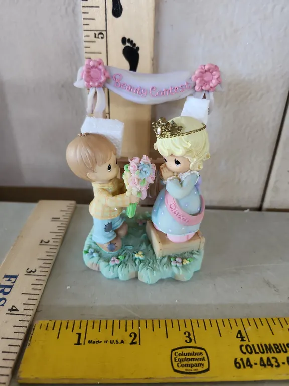2004 Precious Moments "Beauty Contest" Figurine