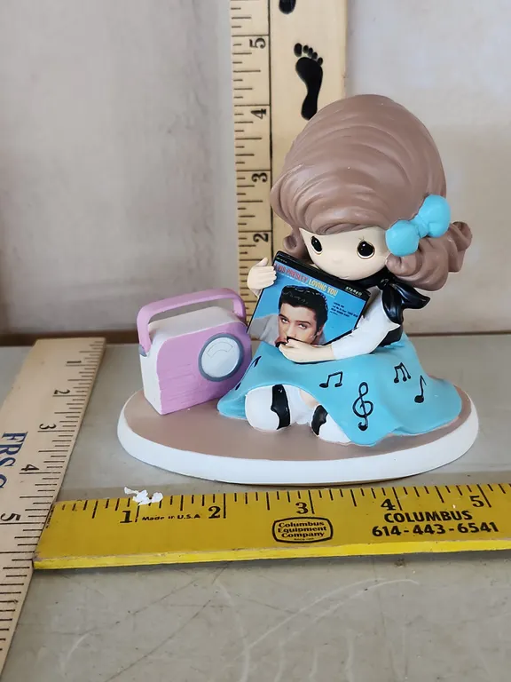 2014 Precious Moments "Love Me" A King Size Love (Elvis Presley Record) Figure