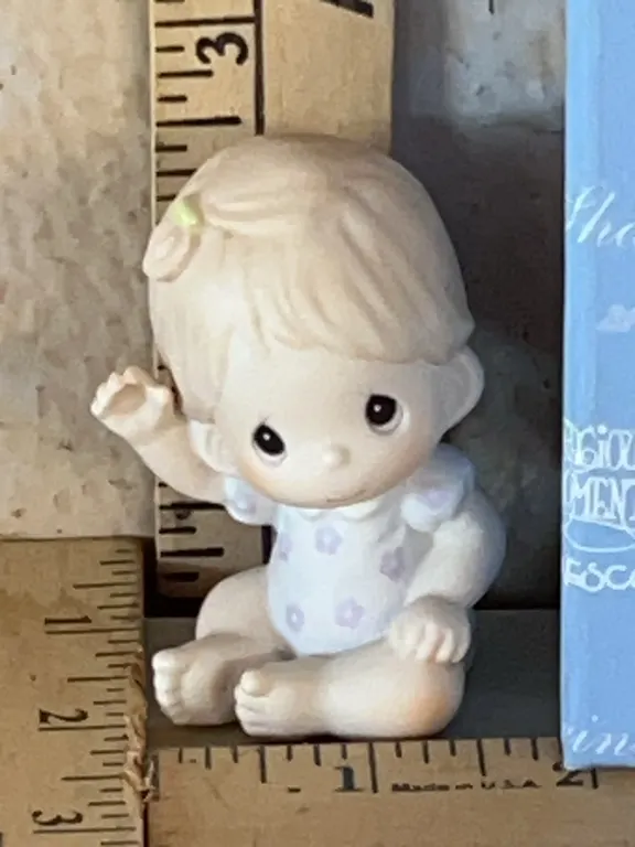 2004 Precious Moments "Baby" 119919