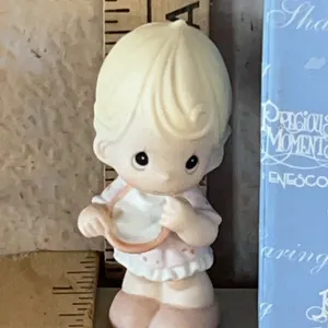 2004 Precious Moments"Baby" 119918