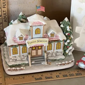 2003 Precious Moments Hawthorne Village "Mugs & Hugs Precinct" (Police Station) Village House W/Ligh