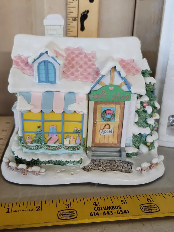 2003 Precious Moments Hawthorne Village "From Me To You Gift Shop" W/Light Cord