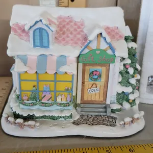 2003 Precious Moments Hawthorne Village "From Me To You Gift Shop" W/Light Cord