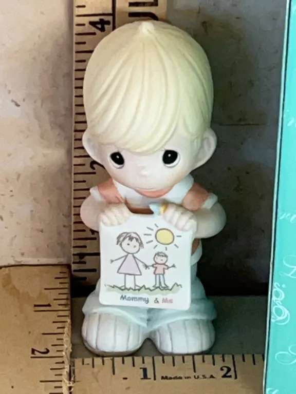 2003 Precious Moments "Mommy & Me" Figure
