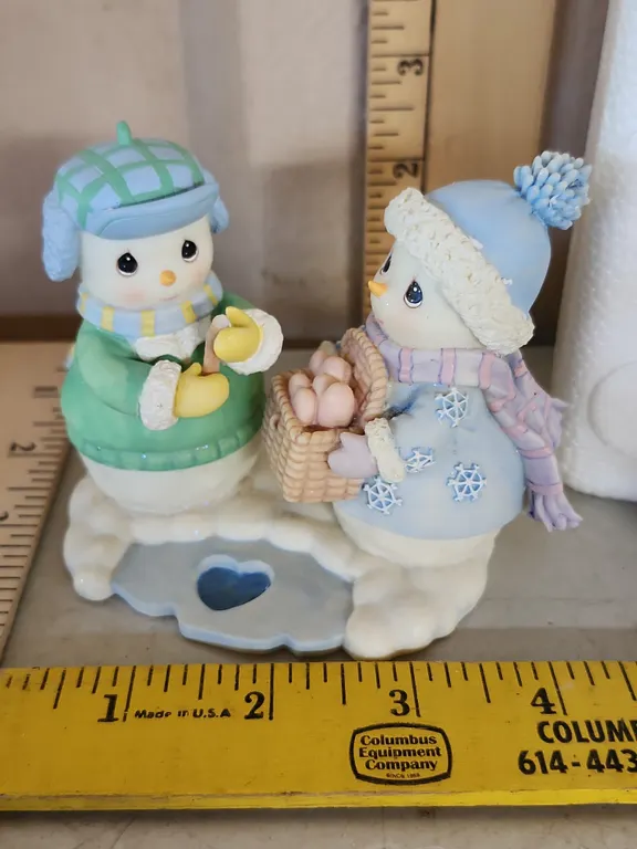 2005 Precious Moments Snow Friends Collection Figure "Winter Is Snow Much Nicer Shared W/You"