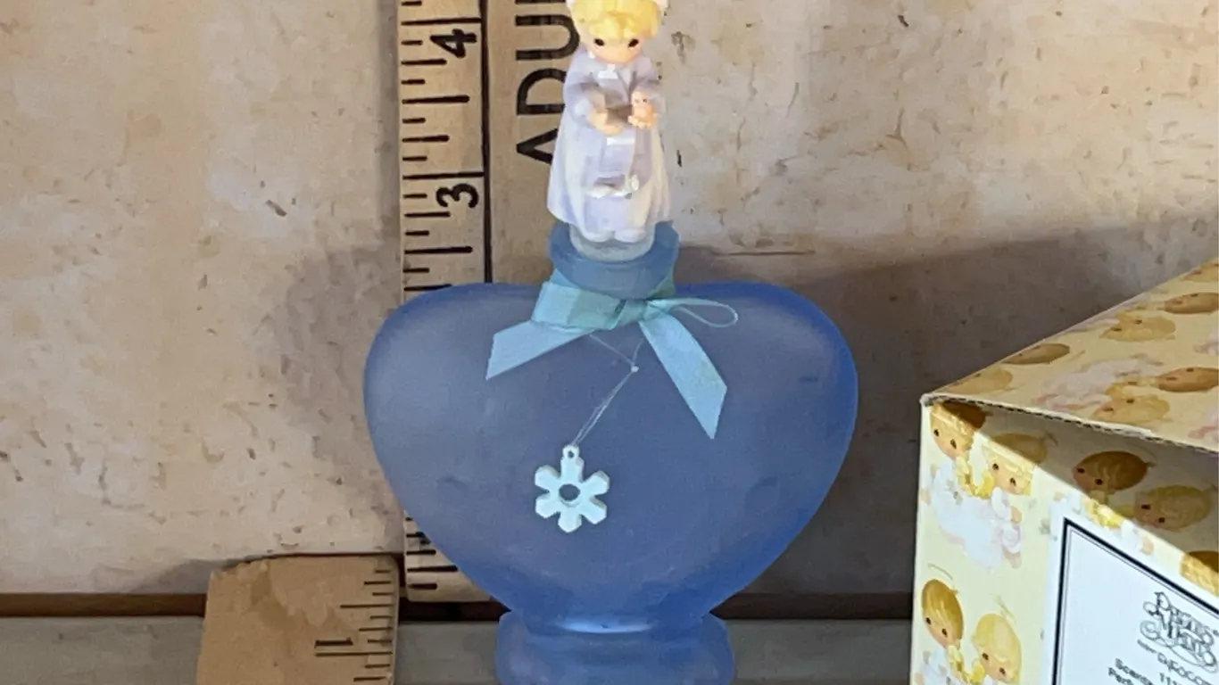 2003 Precious Moments Scents Of The Season Perfume Bottle-Winter