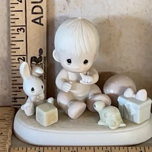 1989 Precious Moments "Heaven Bless You" Figure