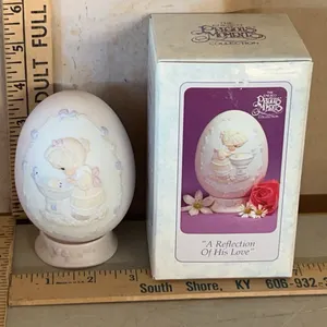 1993 Precious Moments "A Reflection Of His Love" Egg