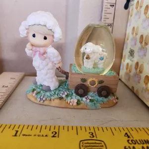 1999 Precious Moments Boy W/Lamb Egg Snowglobe Figure In Box
