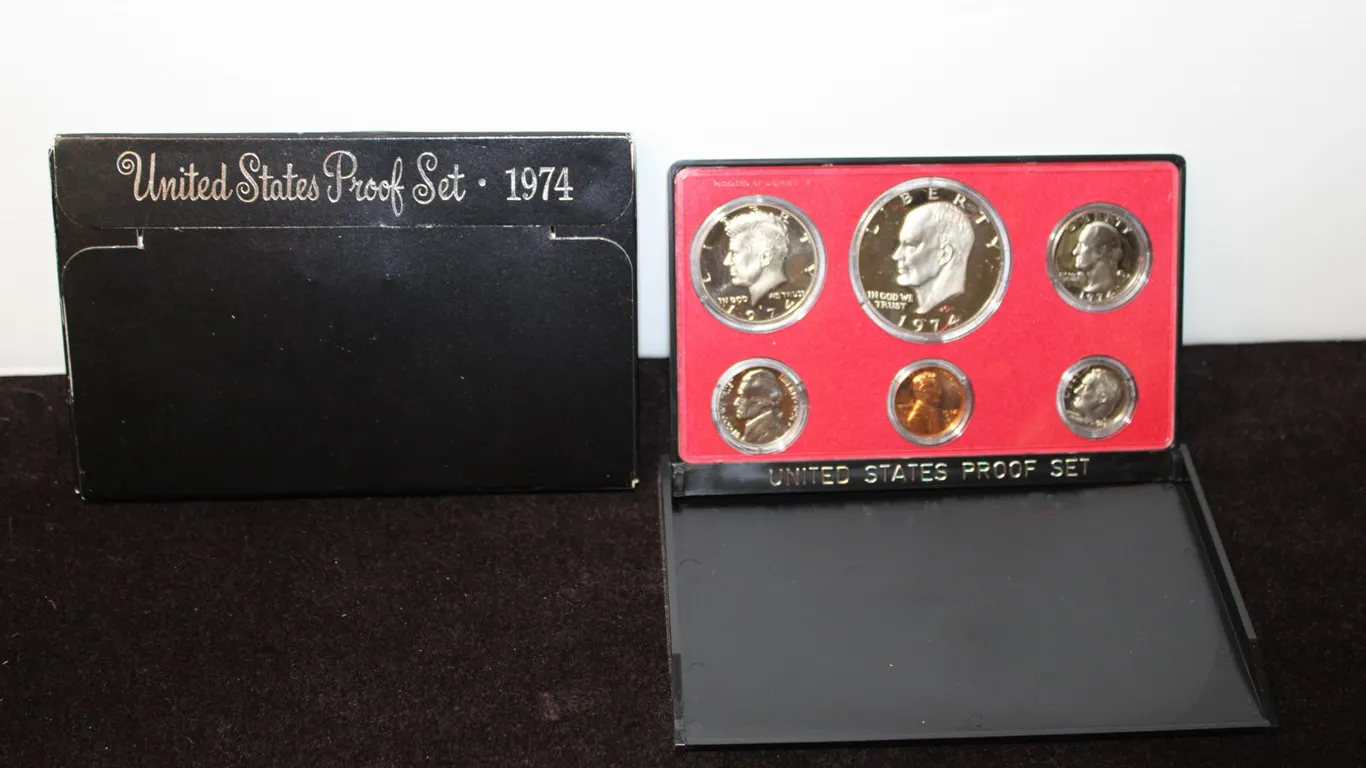 1974 U.S. Mint Proof Coin Set