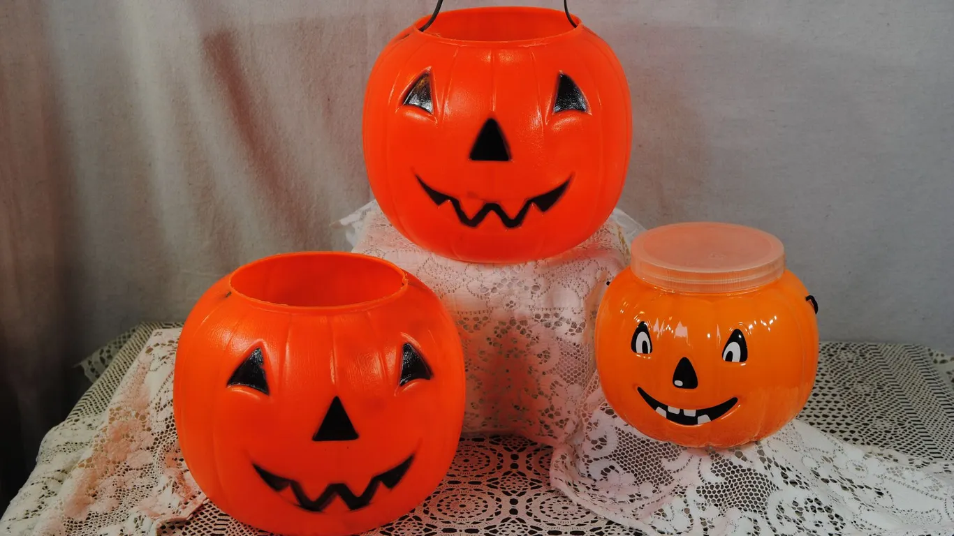 Blow Mold Pumpkin Pails