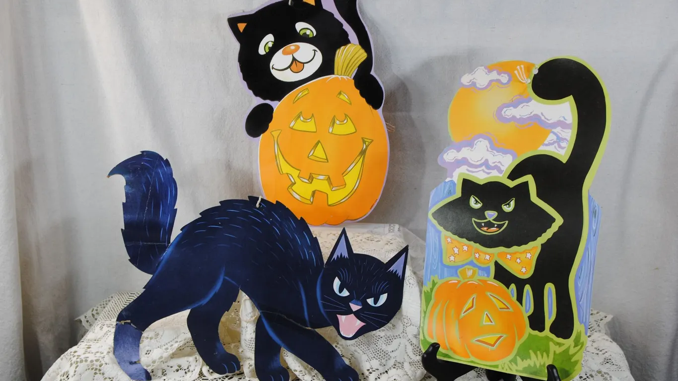 Vintage Die-Cut Decorations