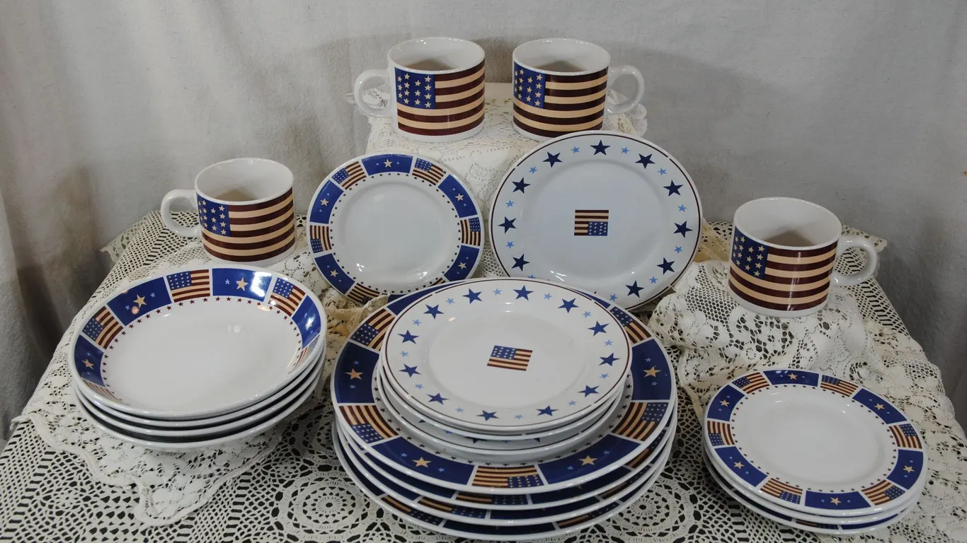 Patriotic Dish Set