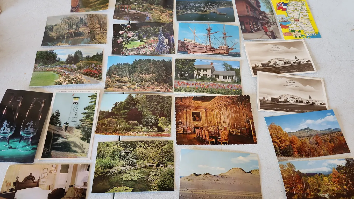 25 Vintage Postcards, See Photos