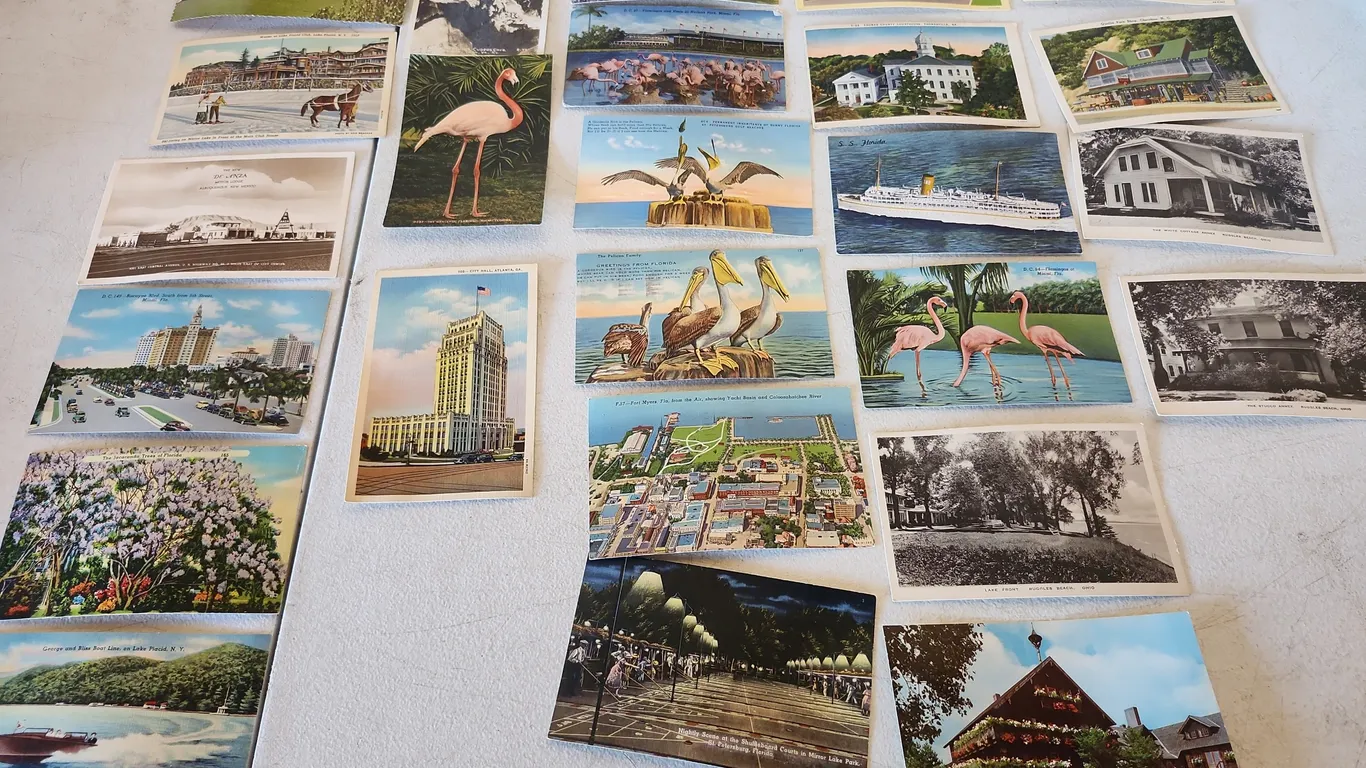 25 Vintage Postcards, See Photos