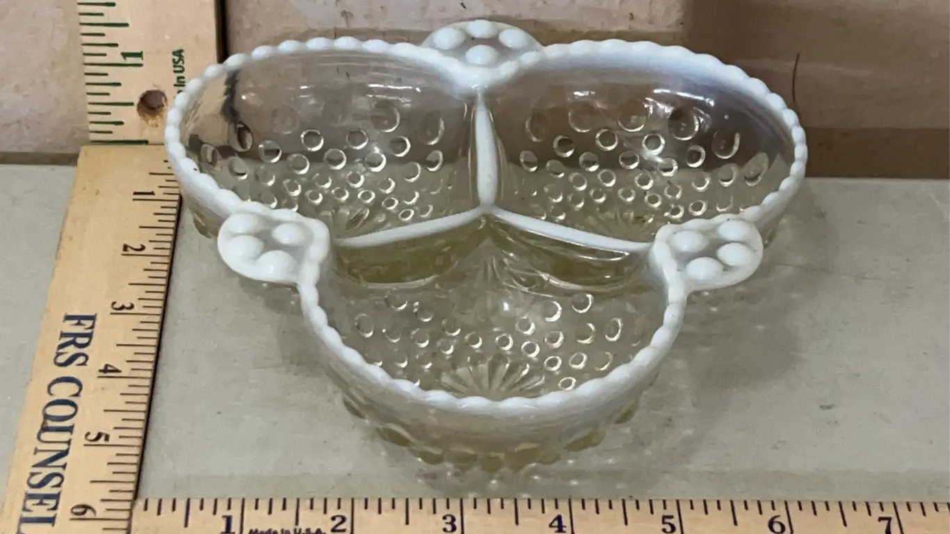 Vintage Fenton Moonstone Opalescent 3 Section Trinket Dish (Hairline Crack)