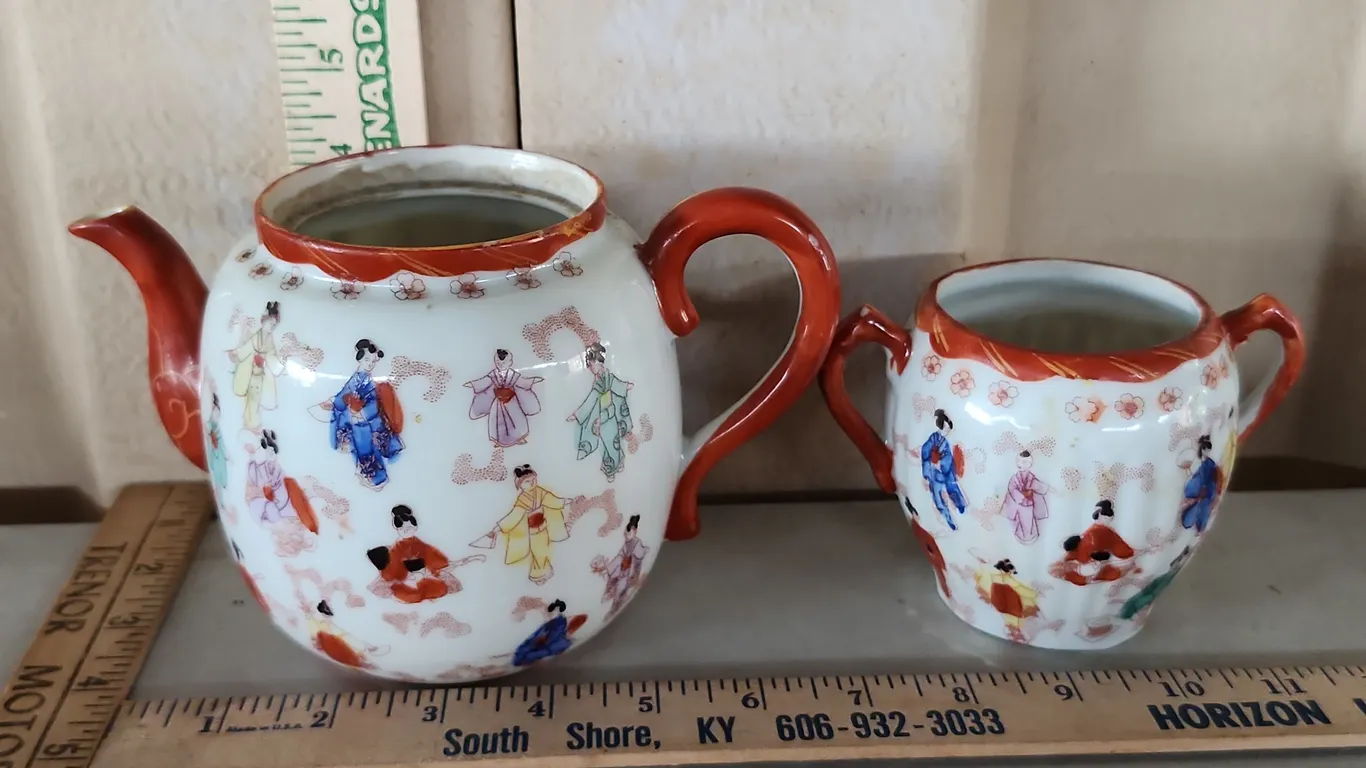 Vintage Porcelain Hand Painted Japanese Teapot & Sugar Missing Lids
