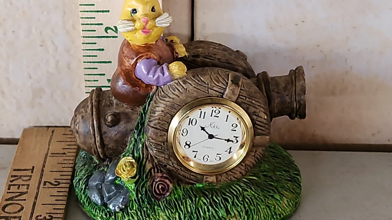 Vintage Nikko Quartz Mouse Clock