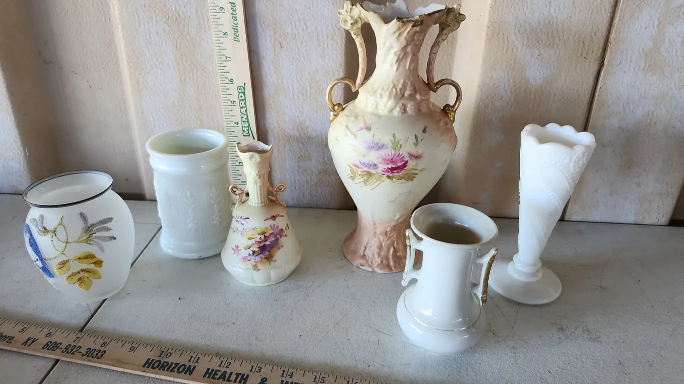 Assorted Glassware, See Photos