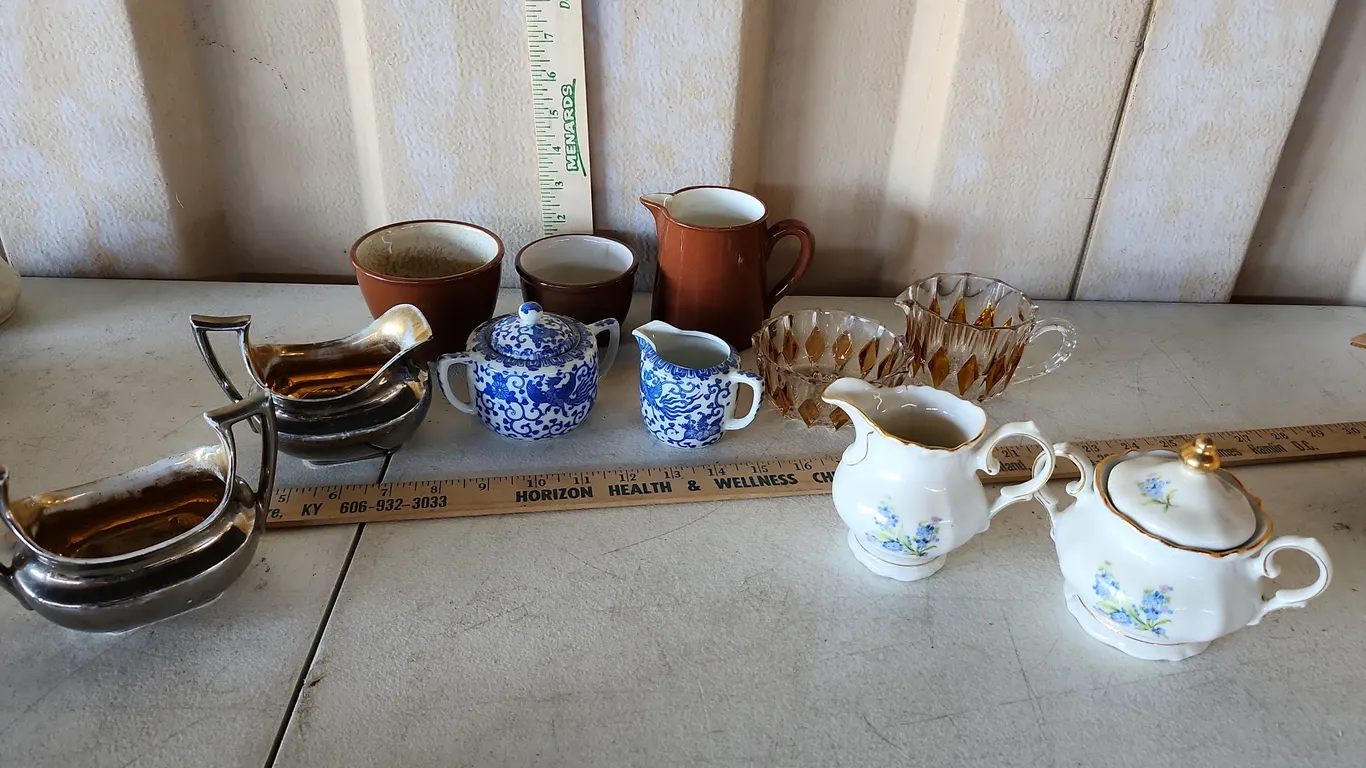Assorted Sugars & Creamers