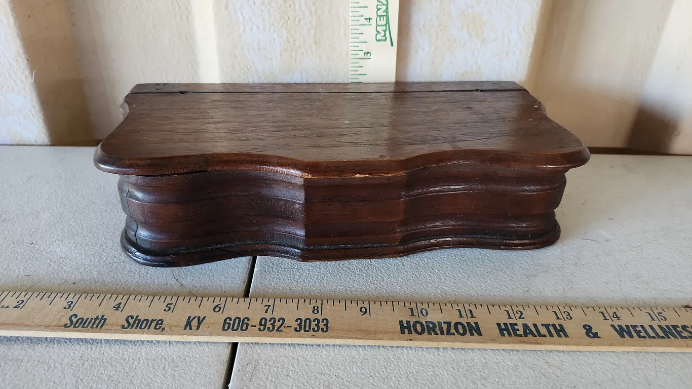Vintage/Antique Wooden Jewelry Box