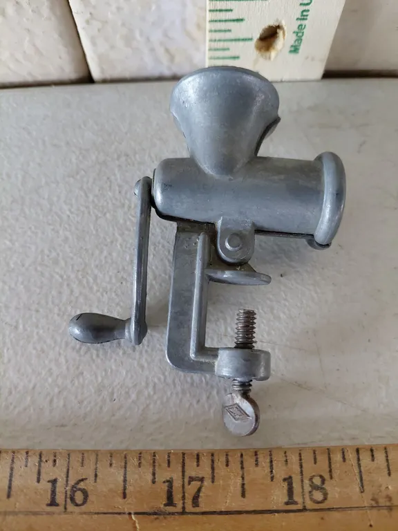 Vintage Miniature Salesman Sample Hand Crank Grinder 3.25" Tall